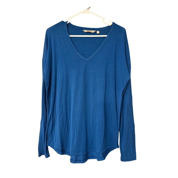 Athleta Tops - Athleta V Neck Long Sleeve Top Womens Small Blue‎ Relaxed Everyday